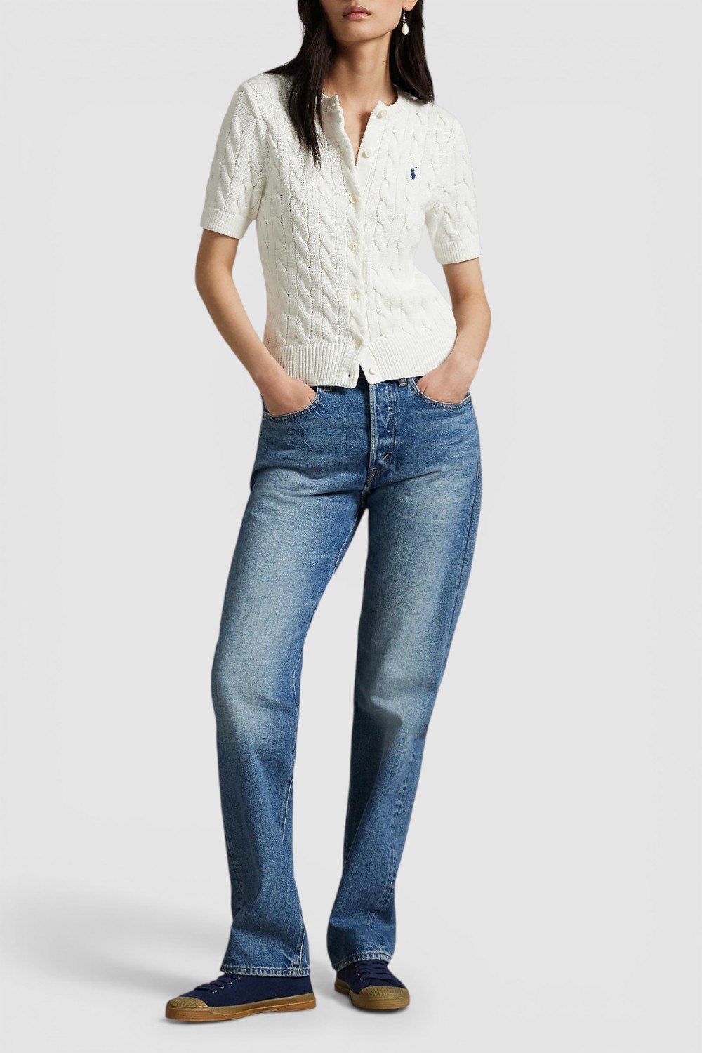 תמונת כל הלוק של קרדיגן קצר